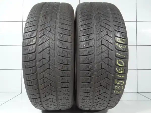 Nowość PIRELLI Scorpion Winter TM 235/60R18 103 H