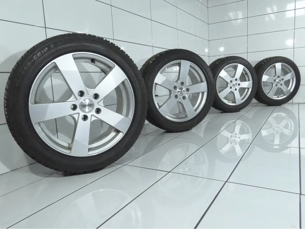 Hit sprzedaży KOŁA DEZENT, 5X115, ET 43, 215/50R17 95 V Srebrny