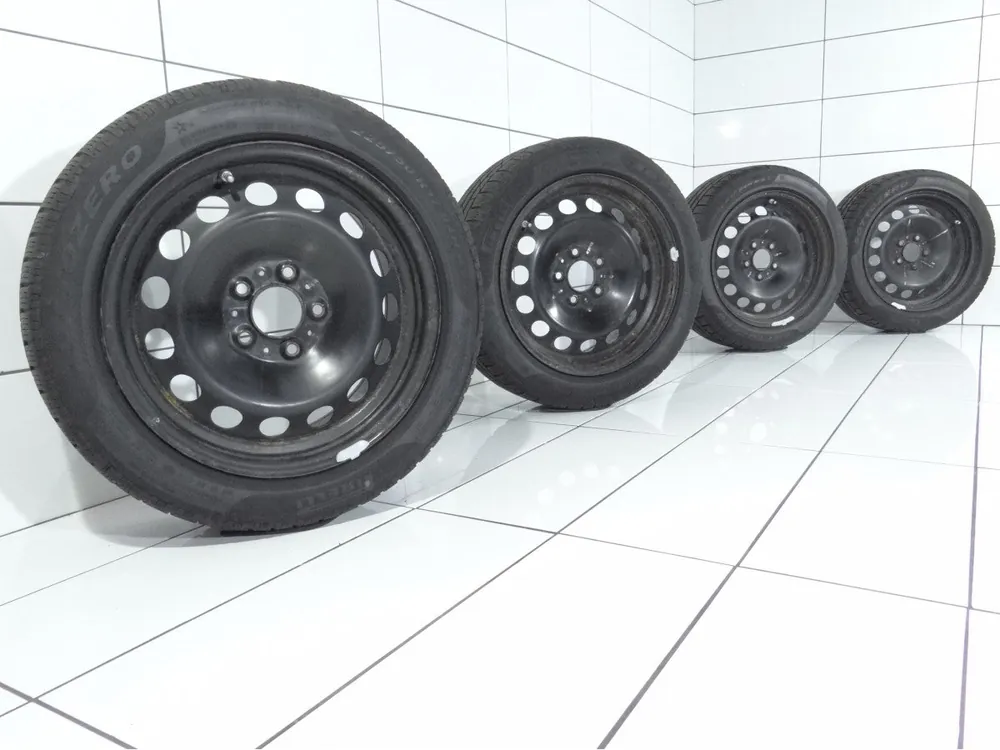 KOŁA BMW X1 E84, 5x120, ET 34, 225/50R17 94 H Czarny Oferta czasowa