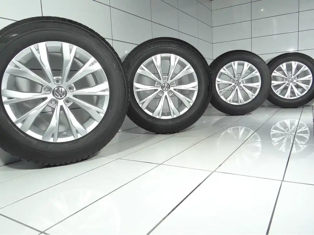 Popularny KOŁA VW TIGUAN, 5X112, ET 40, 215/65R17 99 H Srebrny