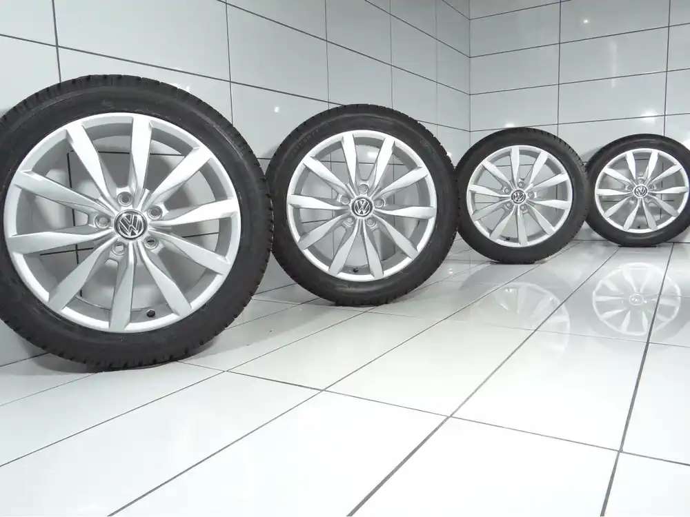 Ekspresowa dostawa KOŁA VW GOLF VII, 5X112, ET 48, 205/50R17 93 H Srebrny