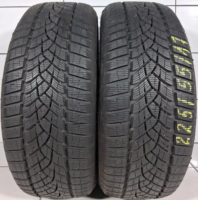 Goodyear Ultra Grip Performance + 225/55R17 97 H Oferta limitowana