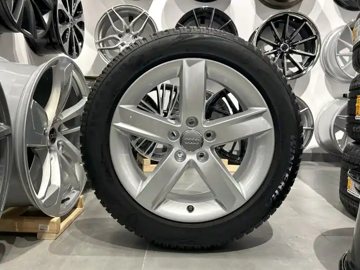 Wyprzedaż Oryginalne koła zimowe 17 5x112 ET46 Audi A4 B8