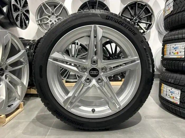 Oryginalne koła zimowe 18 5x112 ET40 Audi A5 B10 Wyprzedaż