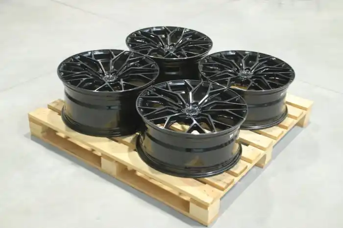 Obniżka ceny Set of CVR1 20x8,5 + 20x9,5 ET40 5x108 Double Tinted Black