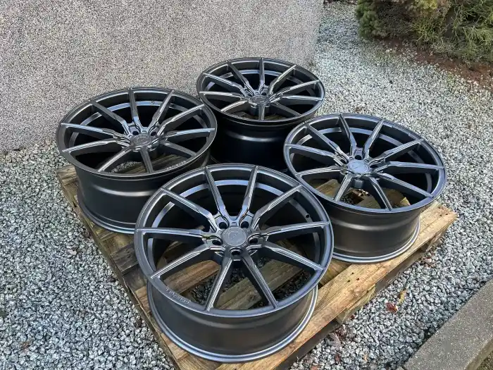 Nie przegap Set of CVR4 20x9 ET30 + 20x10 ET39 5x114,3 Carbon Graphite