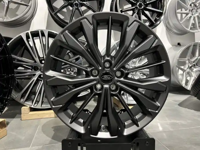 Oferta czasowa Felga OEM FORD 7.5X19 5X108 ET50 63.4 LV4C-1007-P2A