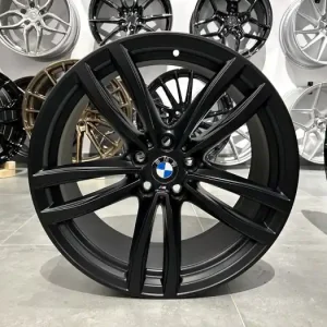Nie przegap 19” 5x112 Oryginalne felgi BMW Styling 647M