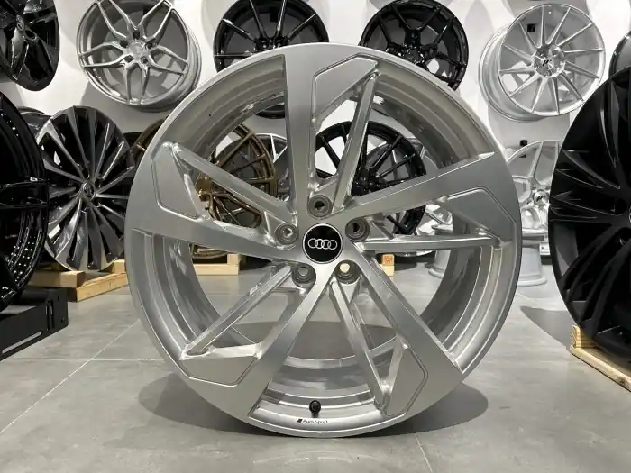 Oryginalne felgi 20 5x112 ET26 Audi 8W0601025CN Popularny
