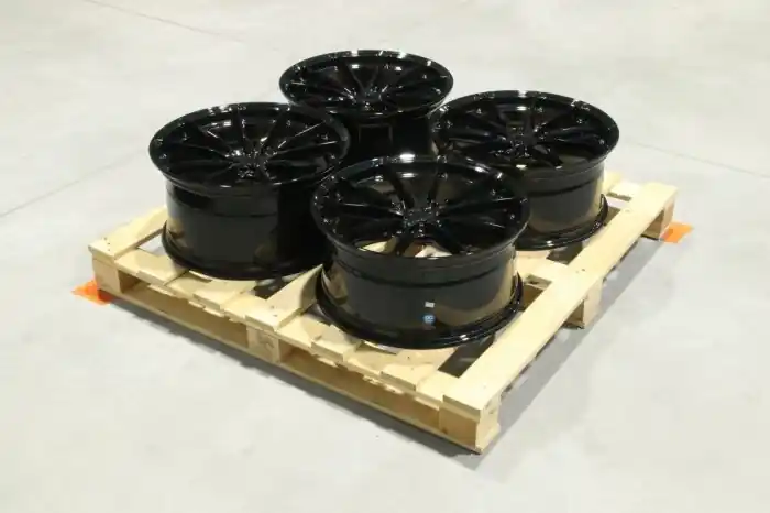 Rabat Set of JR21 20x8,5 ET40 5x112 Gloss Black