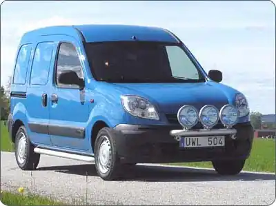 Bezpieczne zakupy Rama przednia Q-light NissanKubistar 04-07; dla 3 lampart.nr Q900080