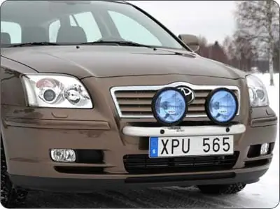 Bestseller Rama przednia Q-light Toyota Avensis 03-06; dla 2 lampart.nr Q900029