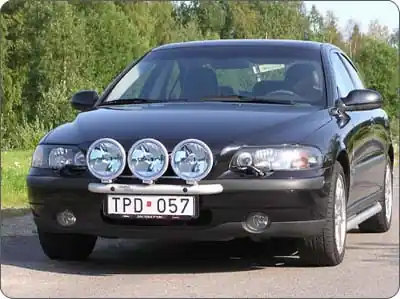 Rama przednia Q-light Volvo S60 01-08; dla 3 lampart.nr Q900023 Hit sprzedaży