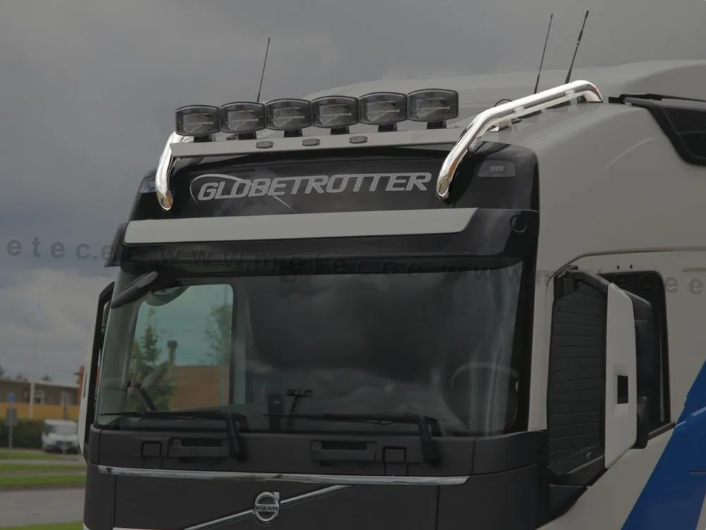Boki ramy dachowej Volvo Globe & Globe XL LED Obniżka ceny