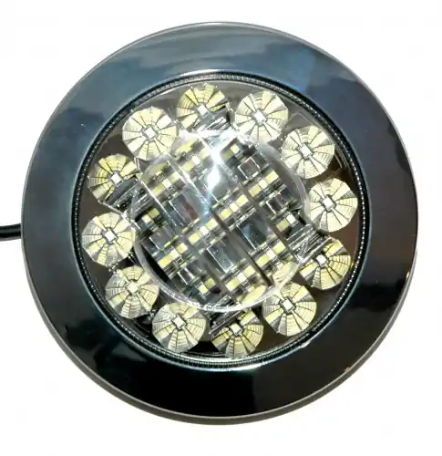Tylna lampa LED (Bulls-Eye) Cofania Ostatnie sztuki