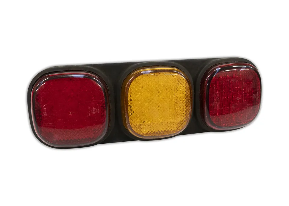 Ostatnia szansa Lampa zespolona tylna (żarówkowa) Stop/Pozycja/Kierunkowskaz/Przeciwmgielna Britax JCB