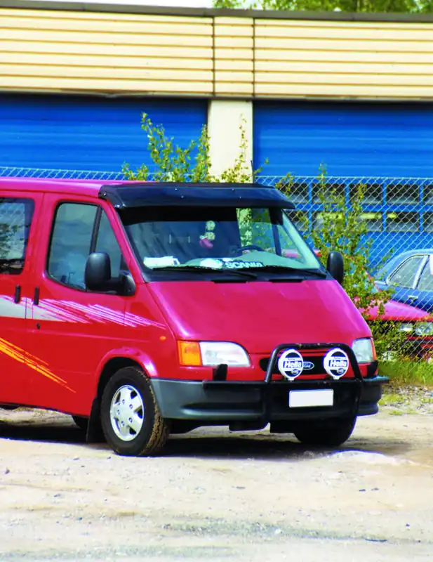 Osłona przeciwsłoneczna FORD Transit 1986-1999, standardowy dach, z zestawem montażowym Wyprzedaż