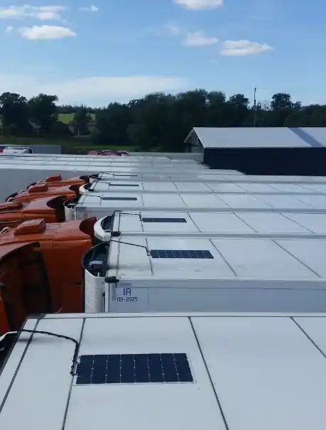 Wysoka jakość System fotowoltaiczny na chłodnie 12V 110 Wp z regulatorem MPPT bluetooth