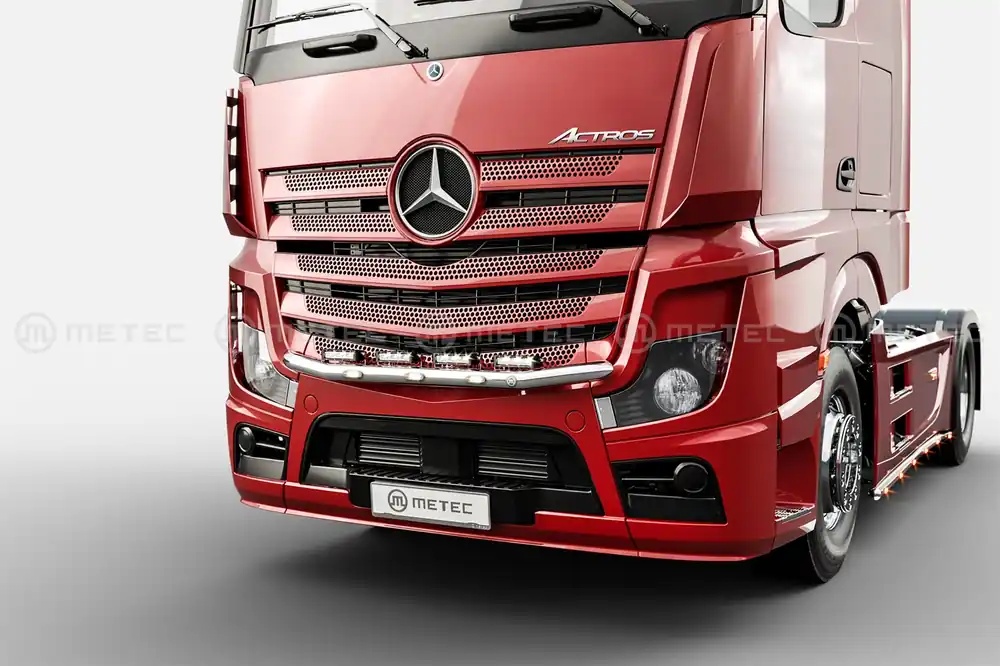 Łatwy zwrot Rama w zderzak z wiązką i uchwytami na 4 odbiorniki z LED MB Actros 2011 MP4 MP5 kabina 2500