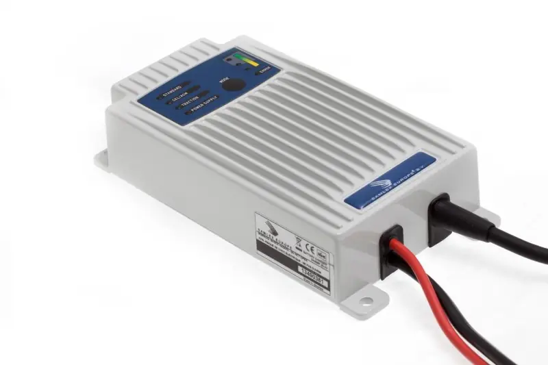 Ładowarka akumulatorów CHAMP IP65 24V 20A 40-60Hz, 3 tryby pracy Nie przegap