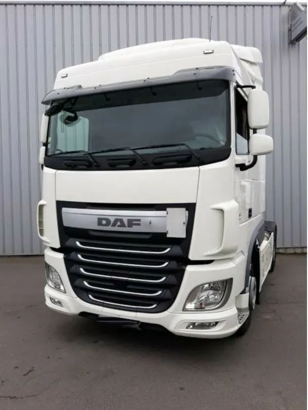 Bestseller Osłona przeciwsłoneczna DAF XF 95/105/106 -2016, kabina Space Cab, z zestawem montażowym