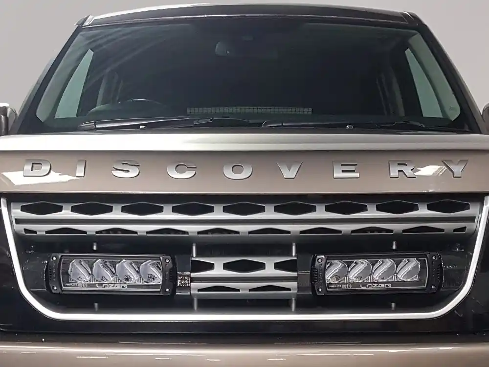 Bestseller Zestaw dwóch lamp LED Lazer Triple R 750 Elite w grill z zestawem montażowym LAND ROVER Discovery 4 2014-2017