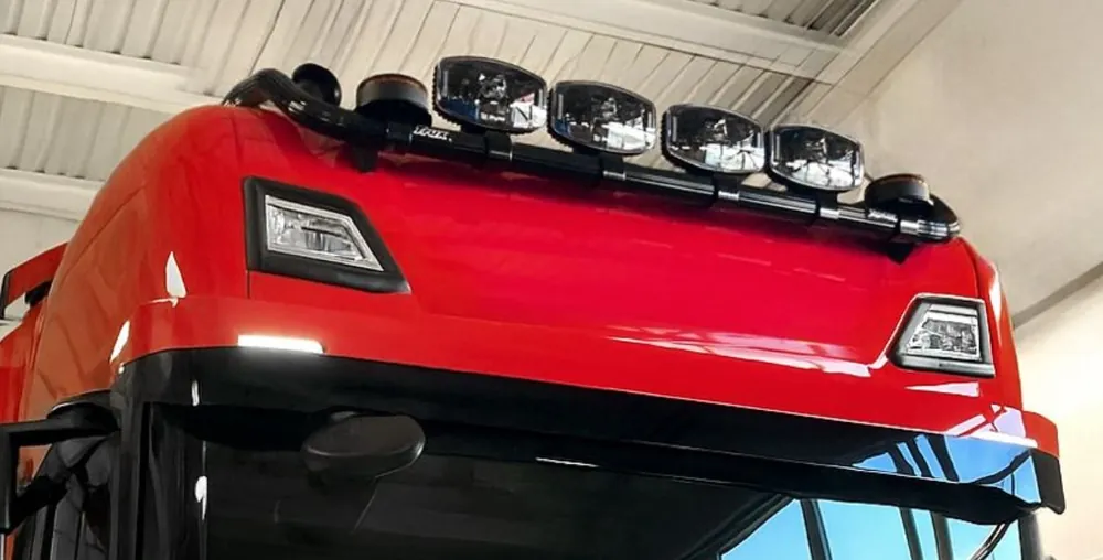 Rama dachowa Top-Bar do Scania S/R Highline (2016-), malowana proszkowo na czarno Airflow Tani