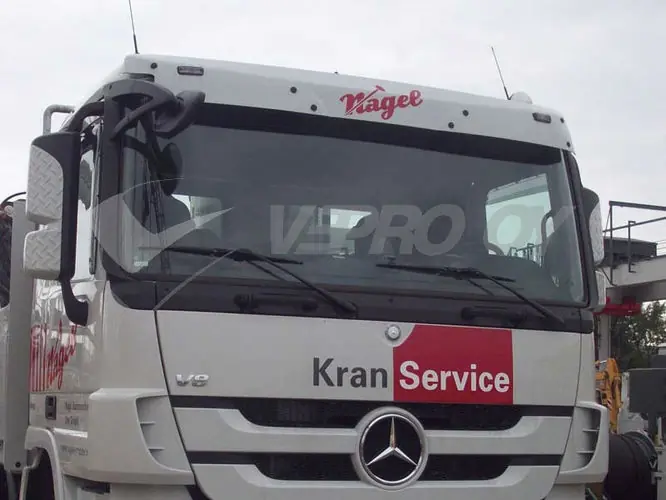 Szybka wysyłka Osłona przeciwsłoneczna MB Actros MP3, kabina standard, z sekcją centralną na reklamę