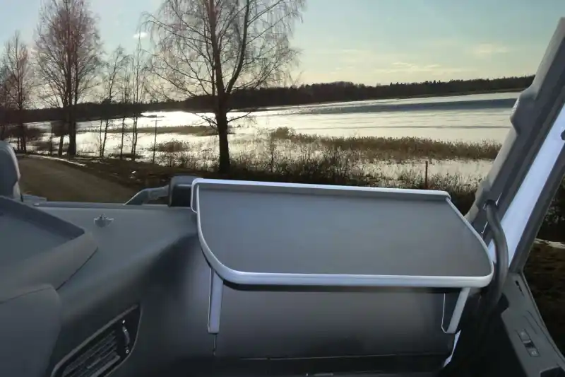 Półka na prawą stronę deski do IVECO S-WAY AS oraz STRALIS HI-WAY (kolor anthracite/aluminium) Promocja