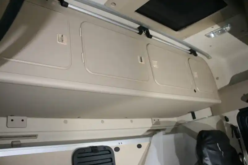 Najlepsza cena Szafka czterodrzwiowa na tył kabiny MB Actros MP4 MP5 Big Space 2500 (beige brown)