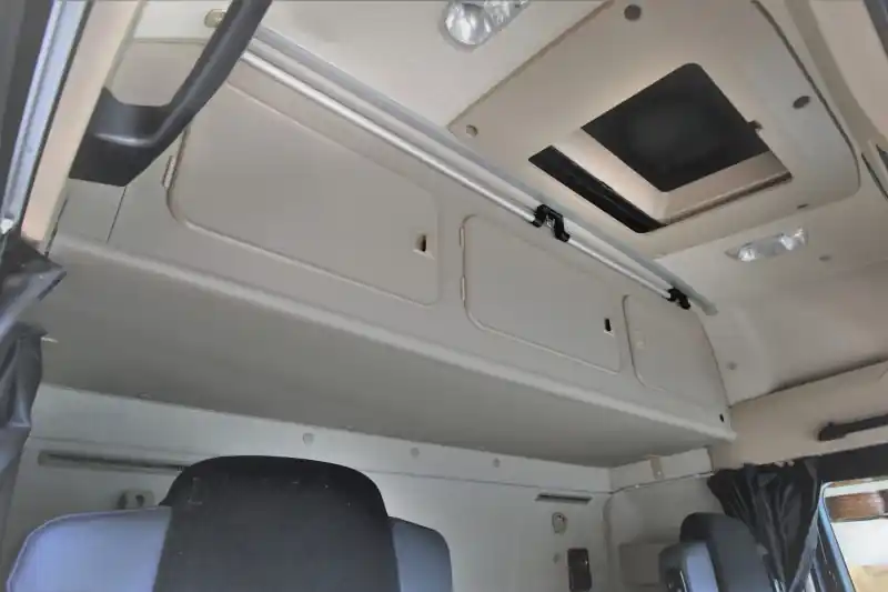 Szafka trzydrzwiowa na tył kabiny MB Actros MP4 MP5 Stream Space 2300 (beige brown) Wyprzedaż