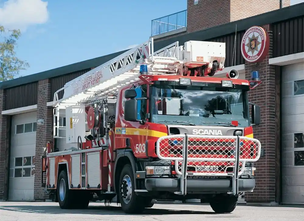 Hit sprzedaży Osłona czołowa Offroad Scania P 4-series (anodowana/gładka)