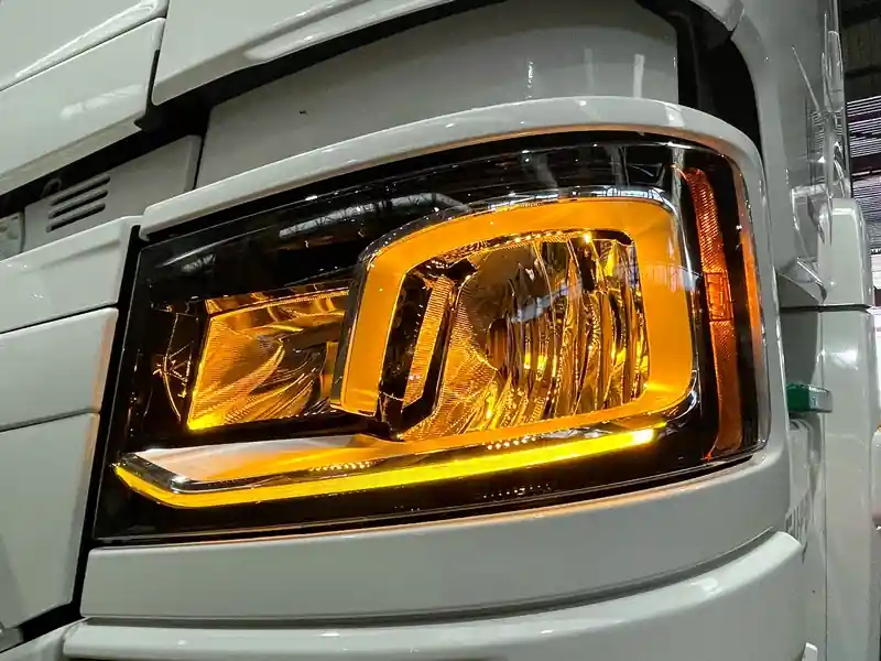 Dodatkowe pomarańczowe światło pozycyjne LED do reflektora SCANIA R/S 2016- Ekspresowa dostawa