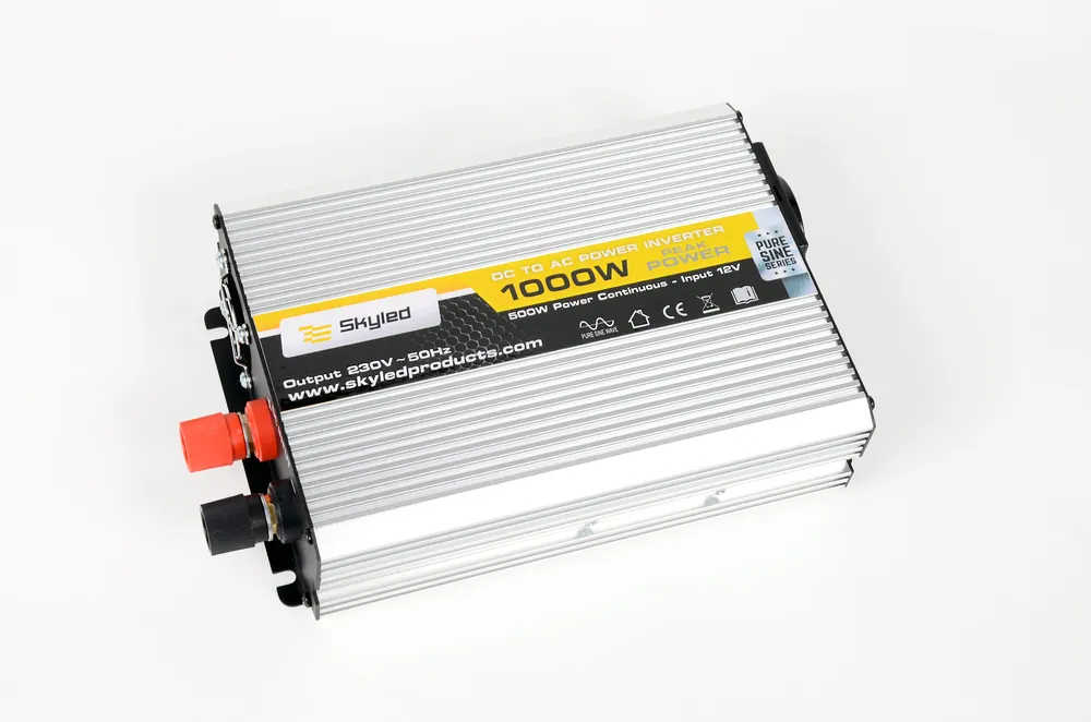 Przetwornica SKYLED 500W z USB, pełen sinus 12V 230V Wyprzedaż